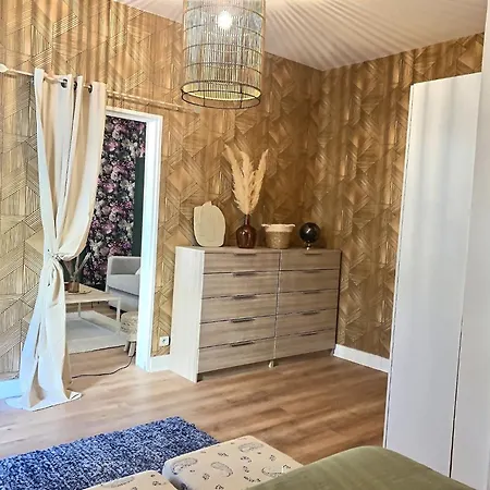 Appartement Cosy Break Jardins Des Plantes Le Mans